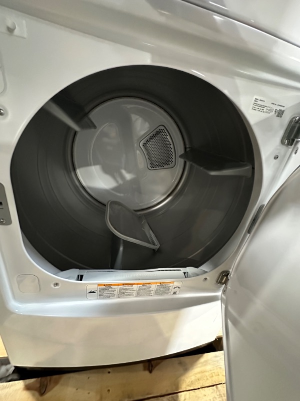 Photo 3 of 
LG 7.3-cu ft Reversible Side Swing Door Gas Dryer (White) ENERGY STAR