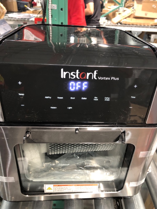 Photo 6 of ***MAJOR DAMAGE - HANDLE AND FRONT PANEL BROKEN - SEE PICTURES - POWERS ON***
Instant Vortex Plus Air Fryer Oven 7 in 1 with Rotisserie, 10 Qt