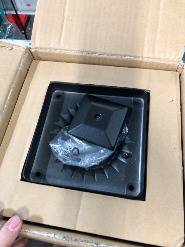 Photo 1 of **MISSING HARDWARE**
Kemeco ST4328Q Solar Post Light Outdoor Cast Aluminum 