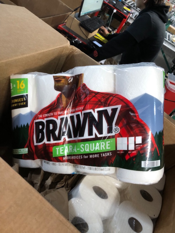 Photo 4 of Brawny® Tear-A-Square® Paper Towels, 16 Double Rolls = 32 Regular Rolls White 16 Count (Pack of 1)