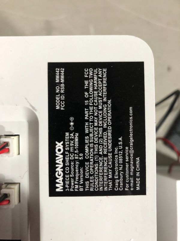 Photo 6 of ***POWERS ON - UNABLE TO TEST FURTHER***
Magnavox MM442-WH 3-Piece Top Loading CD Shelf System with Digital PLL FM Stereo Radio