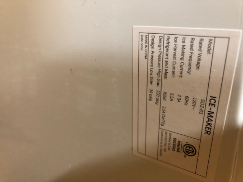 Photo 4 of PARTS ONLY DOOR AND PANEL ARE BROKEN******
Commercial Ice Maker Machine, 160Lbs/24H with 35Lbs Ice Capacity, 63Pcs Clear Ice Cubes per Round in 11-20Mins white