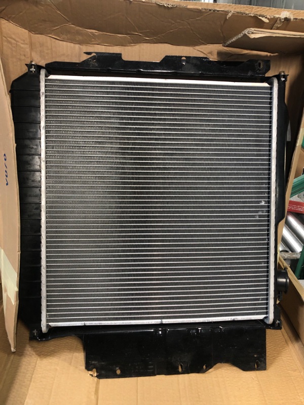 Photo 2 of AILIECHO Aluminum Radiator Replacement Compatible with 1995-2004 Toyota Tacoma