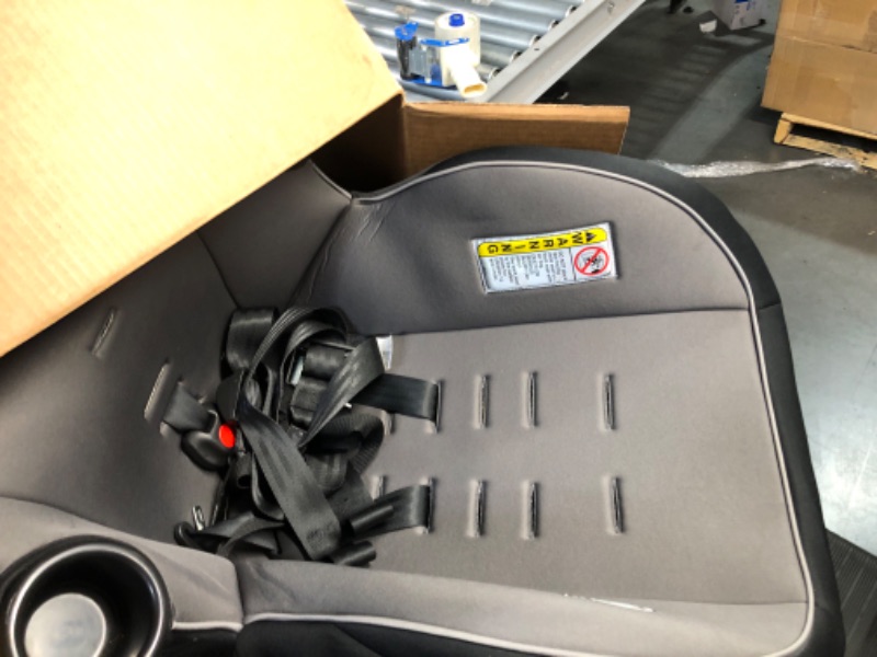 Photo 1 of Cosco Onlook 2-in-1 Convertible Car Seat, Rear-Facing 5-40 pounds and Forward-Facing 22-40 pounds and up to 43 inches, Black Arrows