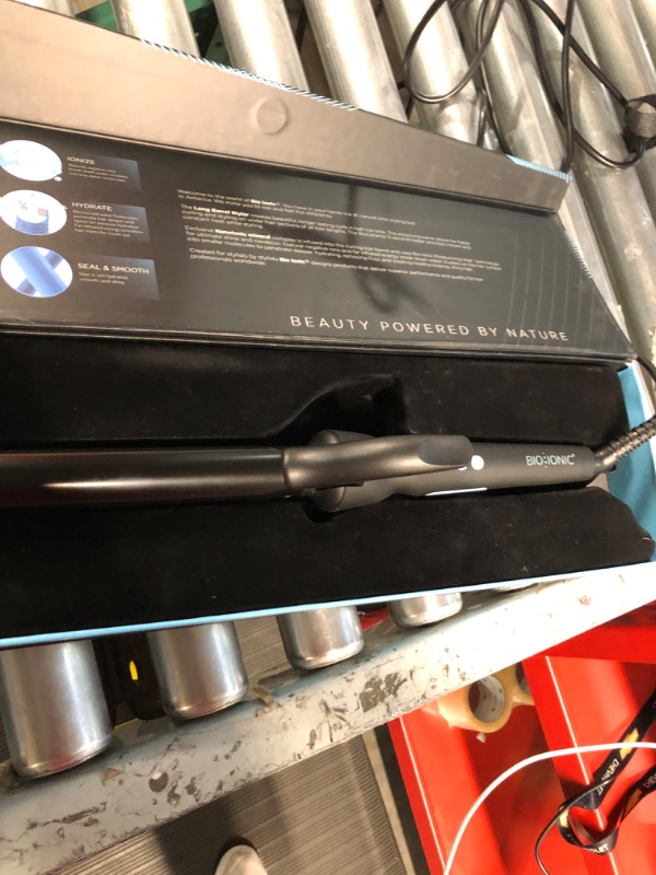 Photo 4 of *SEE NOTES* DOES NOT HEAT UP* Bio Ionic Long Barrel Curling Iron 1"