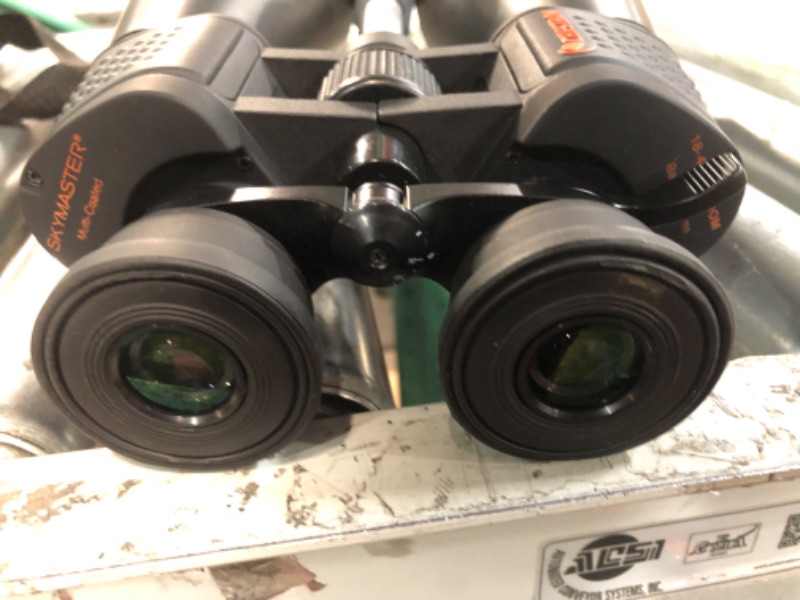 Photo 3 of Celestron – SkyMaster 18–40x70 Binocular 