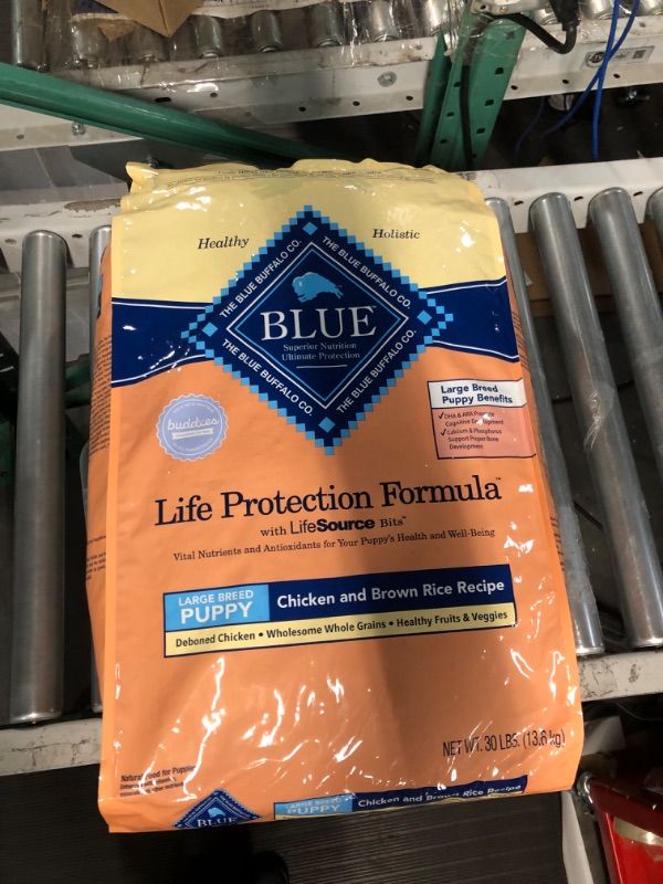 Photo 2 of * see all images * 
Blue Buffalo Life Protection Formula Natural Puppy Large Breed Dry Dog Food, Chicken and Brown Rice 30-lb 30 Pound (Pack of 1)