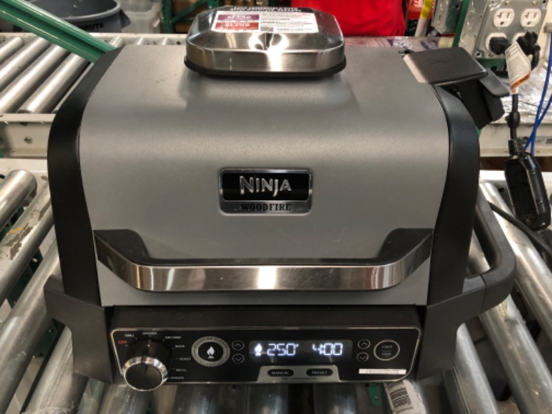Photo 1 of **SEE NOTES** Ninja OG751 Woodfire Pro Outdoor Grill 
