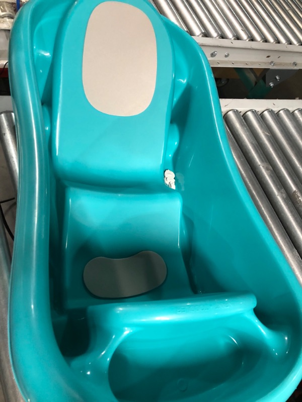 Photo 4 of **SEE NOTES** The First Years Sure Comfort Deluxe Newborn to Toddler Tub, Teal Aqua