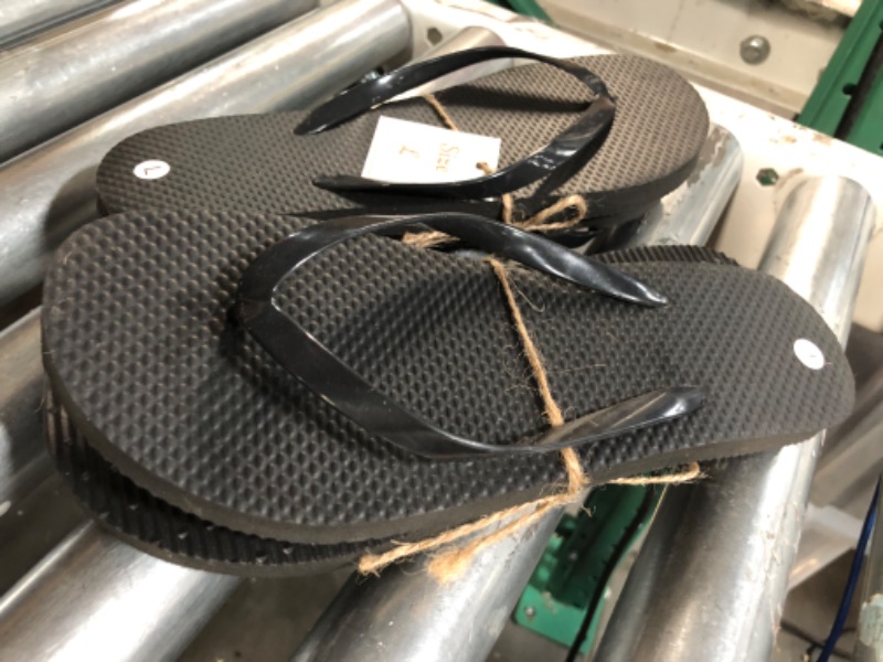 Photo 2 of (2x) Pair L Flip Flops - Black