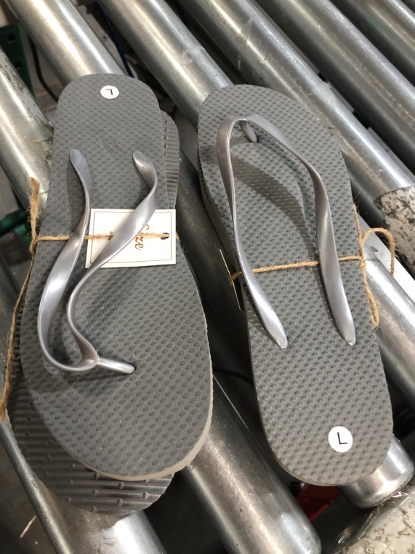 Photo 3 of (2x) Pair L Flip Flops - Grey