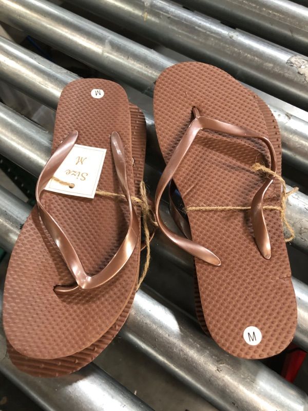 Photo 3 of (2x) Pair M Flip Flops - Brown