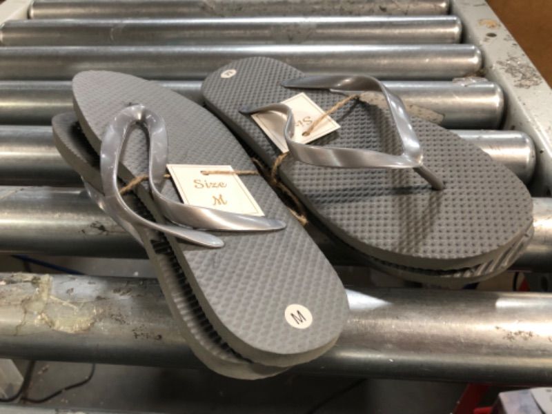 Photo 1 of (2x) Pair M Flip Flops - Grey