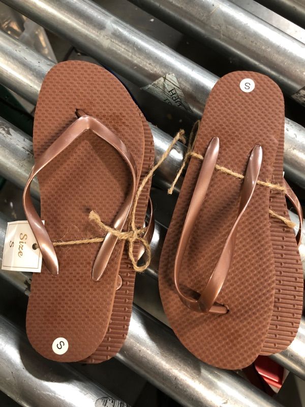 Photo 1 of (2x) Pair S Flip Flops - Brown 