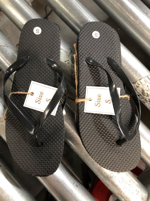 Photo 1 of (2x) Pair S Flip Flops - Black 