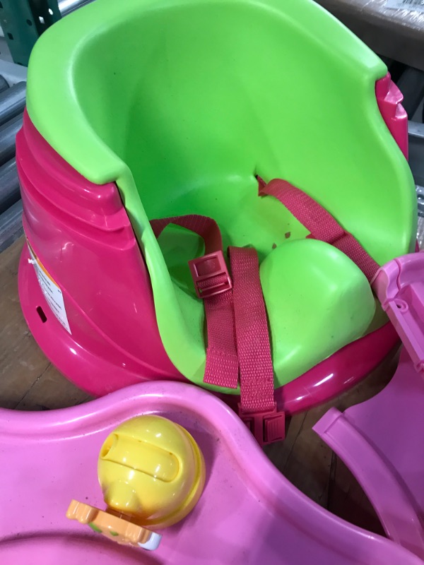 Photo 4 of *USED* *MISSING ITEM*
Summer Infant Deluxe SuperSeat®, Island Giggles, Fun Baby Seat for Sitting Up, Playtime, and Meals, Ages 4 Months to 4 Years