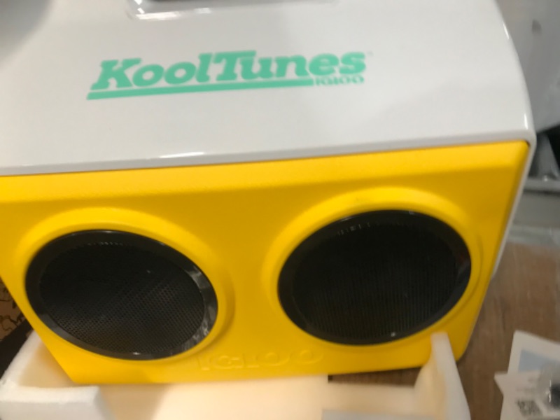 Photo 2 of Igloo KoolTunes Boombox Cooler Red Cooler