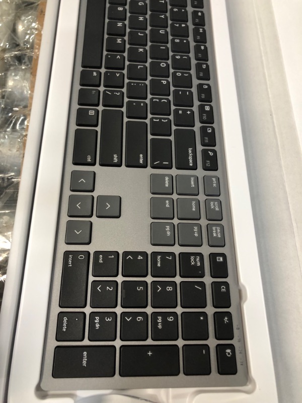 Photo 3 of *USED*
Dell Premier Multi-Device Wireless Keyboard and Mouse - KM7321W