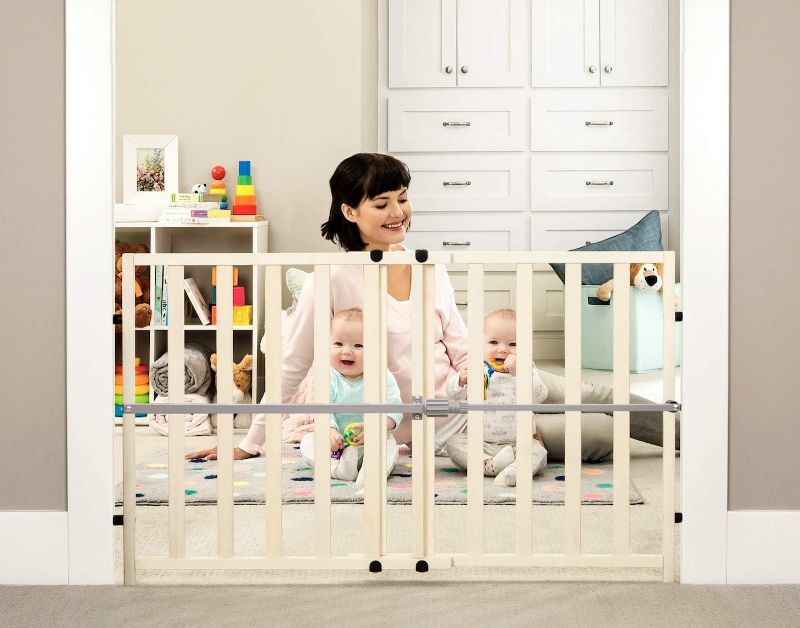 Photo 1 of *used*
Regalo Easy Fit Wooden Decor Adjustable 42-Inch Extra Wide Baby Gate, Natural Wood