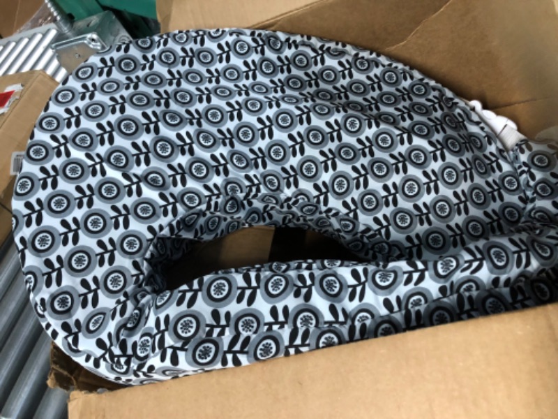 Photo 4 of *used*
My Brest Friend Original Nursing Pillow for Breastfeeding, Nursing and Posture Support with Pocket and Removable Slipcover, Midnight Poppy