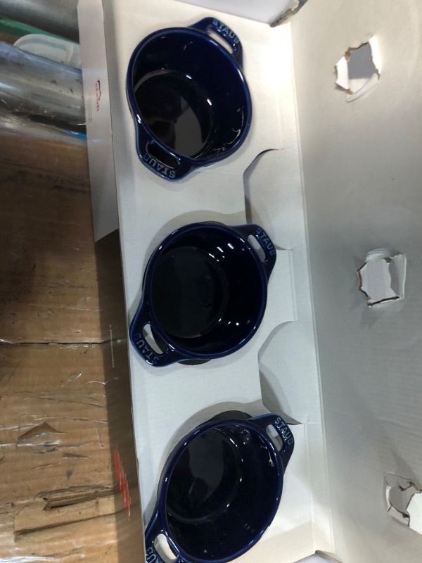 Photo 4 of *damage*
STAUB Ceramics Mini Round Cocotte Set, 3-piece, Dark Blue 3-piece Dark Blue