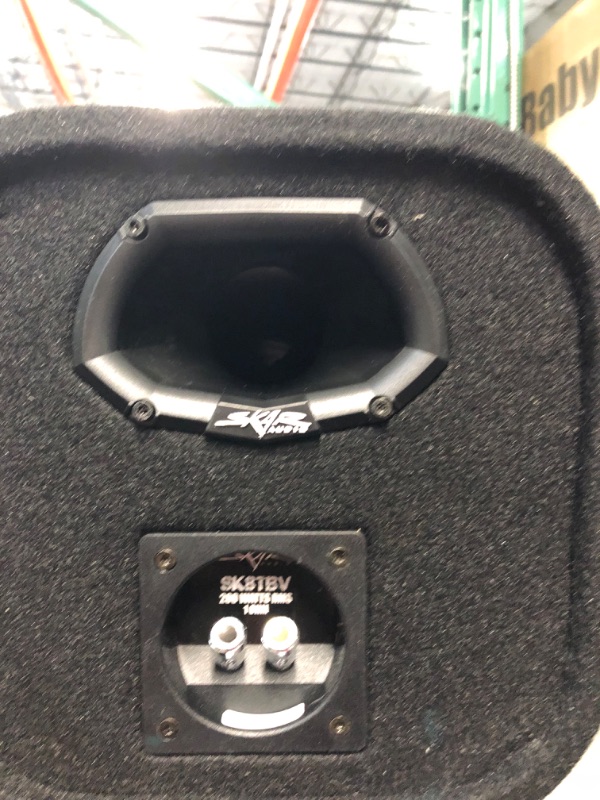 Photo 6 of skar audio sk8tbv single 8" 400 watt max power vented subwoofer enclosure bass tube