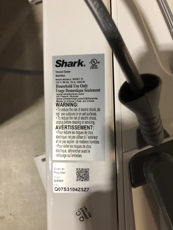 Photo 4 of ***POWERS ON - UNABLE TO TEST FURTHER***
Shark NV501 Rotator Professional Lift-Away Upright Vacuum with HEPA Filter