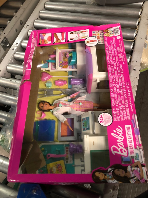 Photo 2 of Barbie Fast Cast Clinic Playset