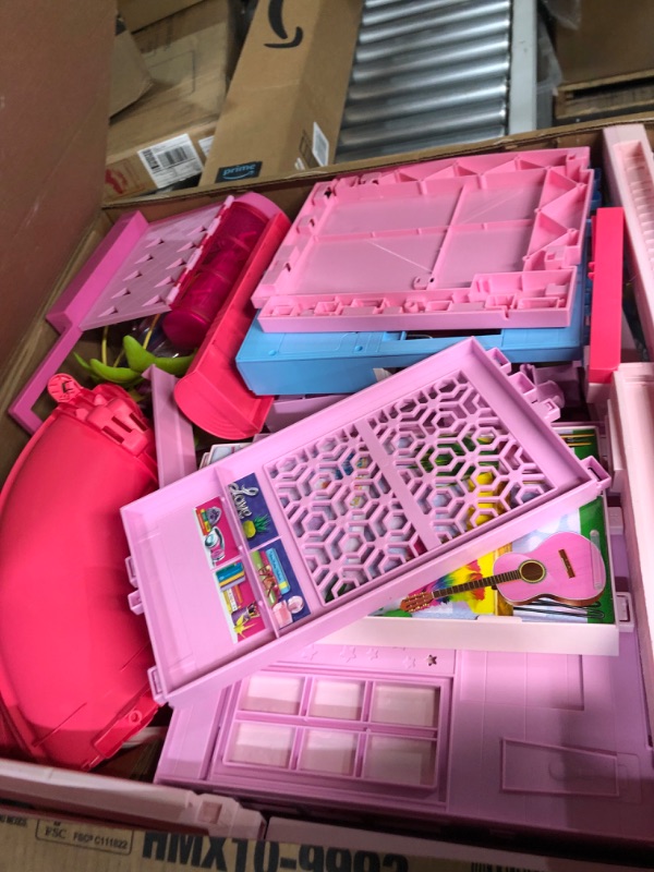 Photo 4 of Barbie Dreamhouse 2023