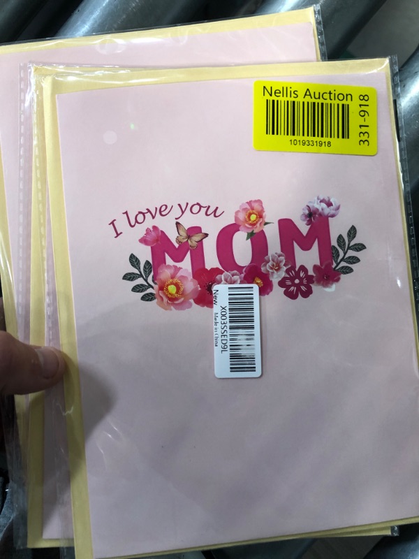 Photo 2 of 3D Pop Up Card for Mom 7.87''*5.9''Mothers Day Pop Up Card with Envelope and Blank Note Tag,Best Mom Ever,Pop Up Cards All Occasion for Birthday Mothers Day Thank You Cards,Anniversary,Get Well greeting card 4 3 pack