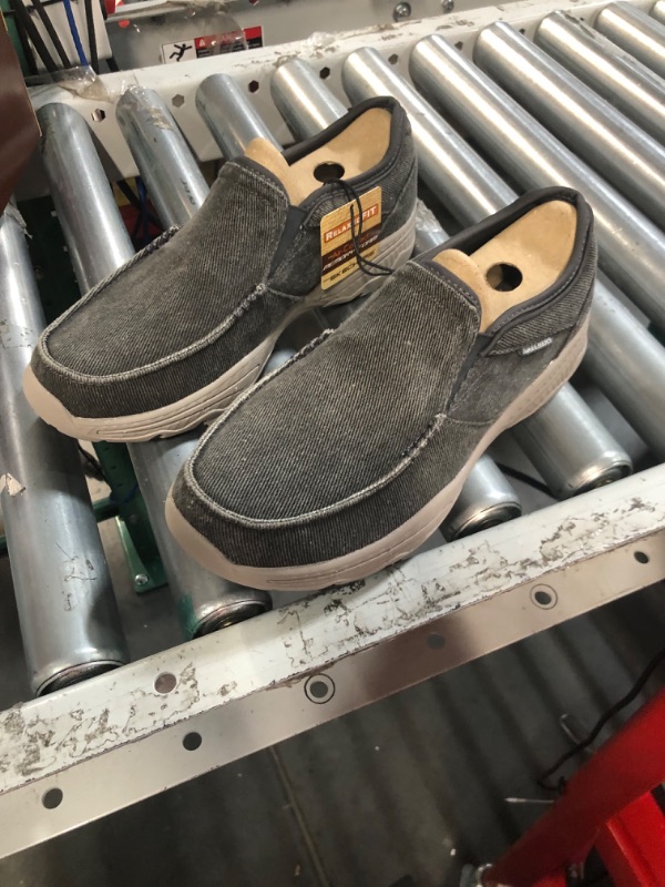 Photo 1 of Skechers Men's Relaxed Fit-Creston-Moseco Size 10.5 Charcoal
