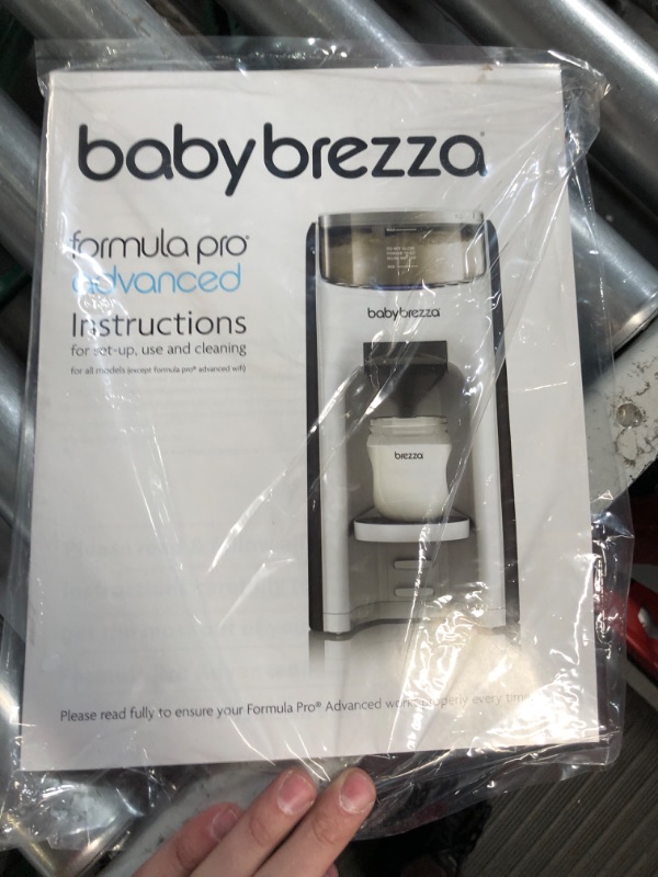 Photo 3 of Baby Brezza Formula Pro Advanced Formula Dispenser Machine - Automatically Mix a Warm Formula Bottle Instantly