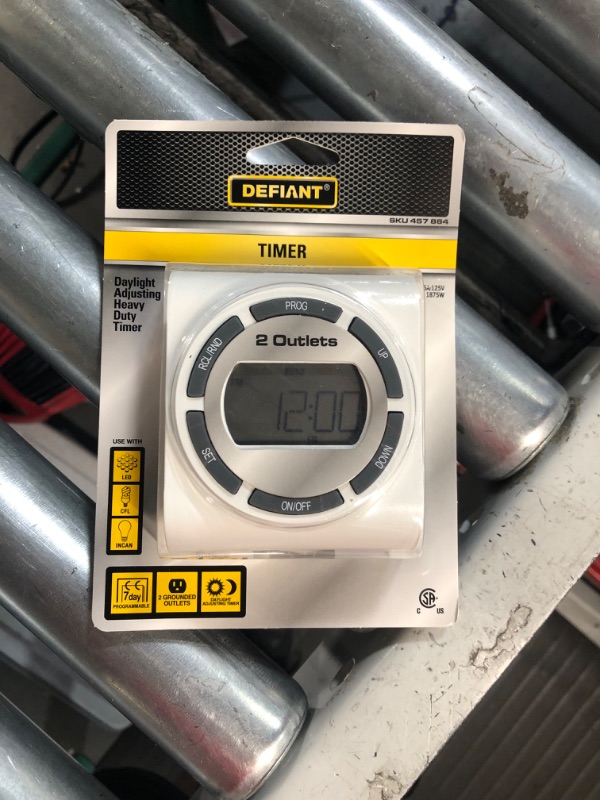 Photo 1 of Defiant SunSmart Heavy Duty 15-Amp 7-Day 2-Outlet Plug-In Digital Timer by Defiant