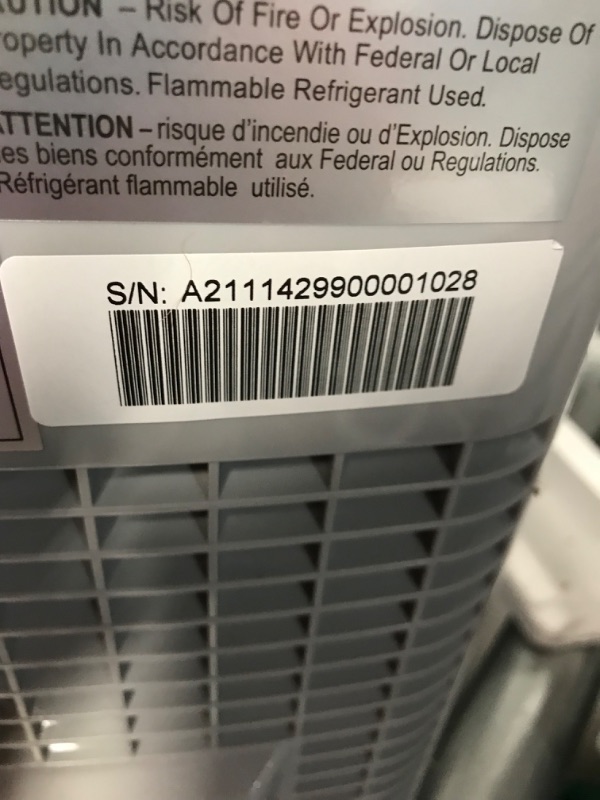 Photo 4 of * sold for parts/repair * 
FRIGIDAIRE EFIC189-Silver Compact Ice Maker, 26 lb per Day, Silver (Packaging May Vary) Silver Ice Maker