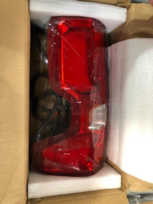 Photo 2 of Duolctrams LED Tail Light Rear Lamp Assembly for 2019-2023 Chevy Silverado 1500 20-23 2500HD 3500HD