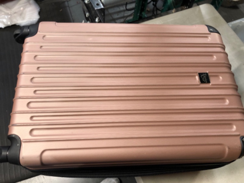 Photo 5 of *MINOR DAMAGE PREV USED*
Travelers Club Midtown Hardside 4-Piece Luggage Travel Set, Rose Gold 