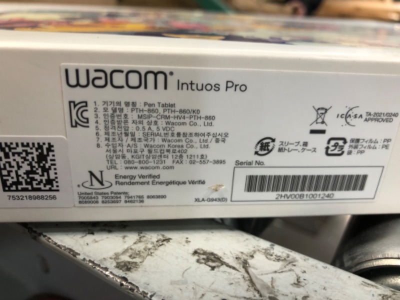 Photo 3 of USED - Wacom Intuos Pro Large Bluetooth Graphics Drawing Tablet,