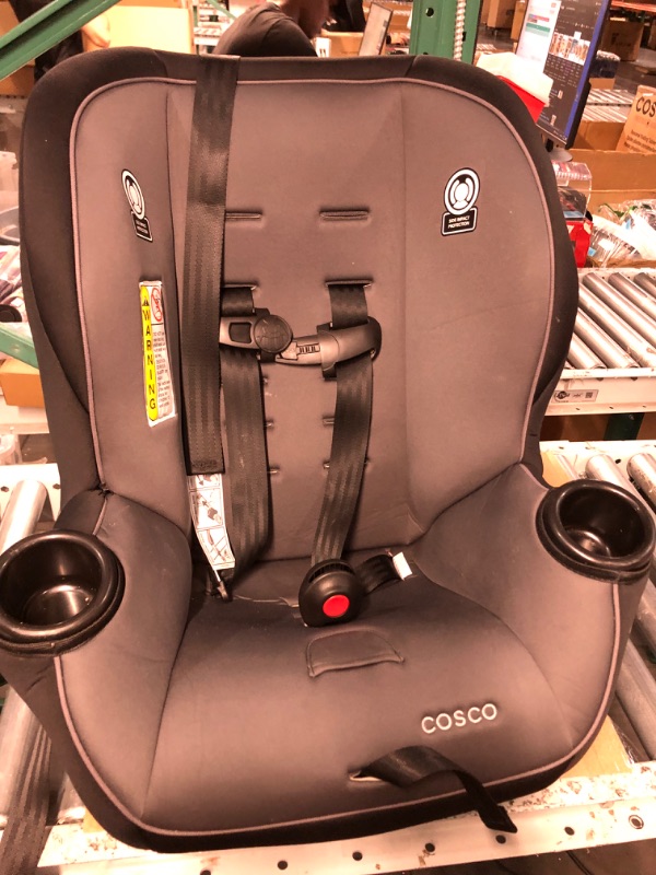 Photo 4 of **USED** Cosco Onlook 2-in-1 Convertible Car Seat- Black Arrows