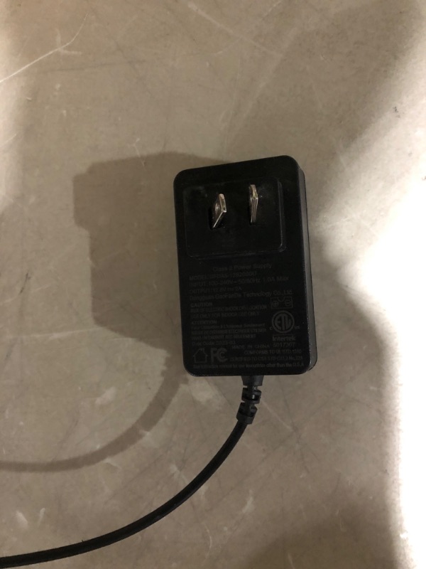 Photo 6 of * plug is broken * see images * 
Cordless Robotic Pool Cleaner, HDPEAK Pool Vacuum Lasts 110 Mins