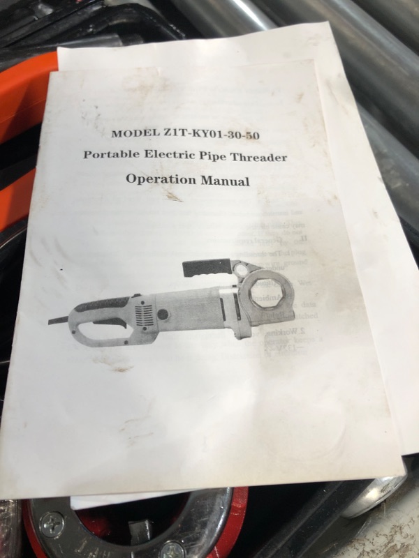 Photo 3 of (READ NOTES) VEVOR Electric Pipe Threader, 2300W Pipe Threading Machine, Heavy-Duty Hand-Held Power Drive Kit, 110V Pipe Threader Machine Copper Motor, Portable Pipe Threader w/ 4 Dies 1/2"-1 1/4" & Carrying Case