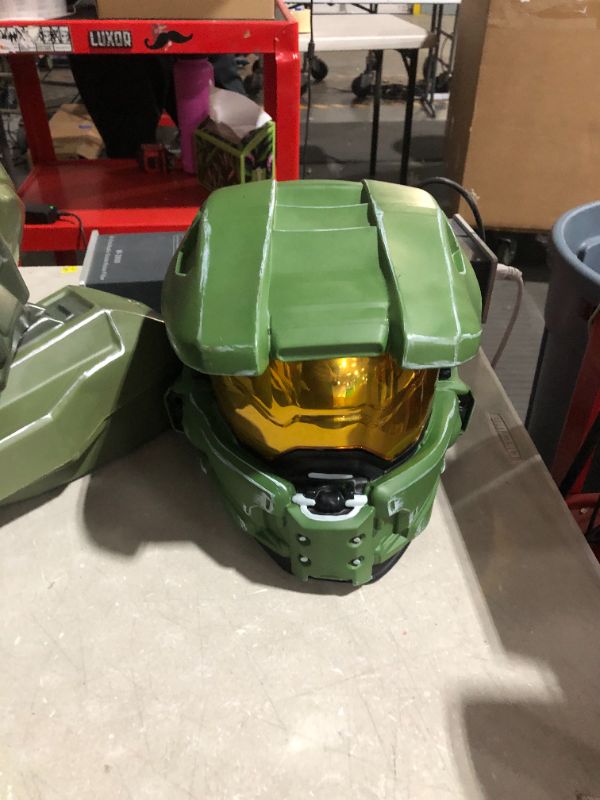 Photo 2 of ***DAMAGED - USED - SEE NOTES***
Disguise Men's Halo Master Chief Ultra Prestige Costume X-Large Green