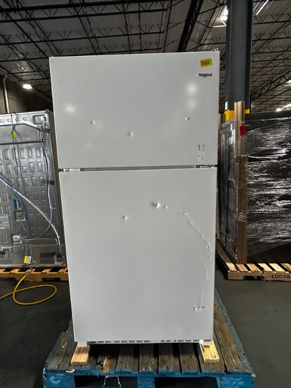 Photo 2 of Whirlpool 20.5-cu ft Top-Freezer Refrigerator (White)

