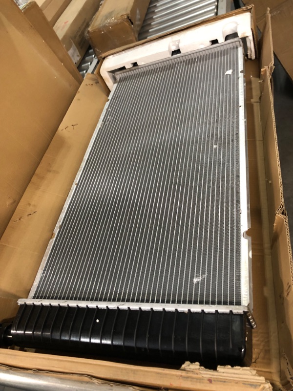 Photo 3 of DNA Motoring OEM-RA-2791 OE Style Bolt-On Aluminum Core Radiator 