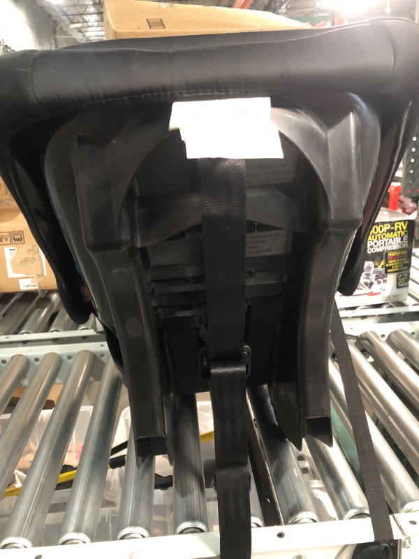 Photo 1 of Cosco Onlook 2-in-1 Convertible Car Seat