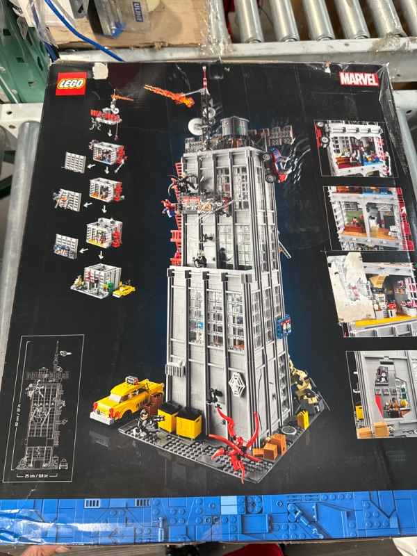 Photo 2 of ***SEE NOTES***LEGO Super Heroes Marvel Daily Bugle 76178 Building Set