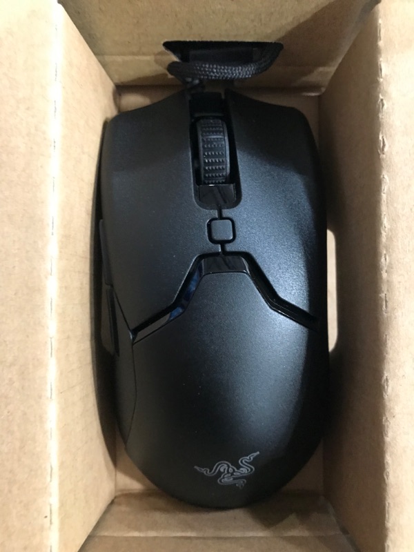 Photo 3 of Razer Viper Mini Ultralight Gaming Mouse