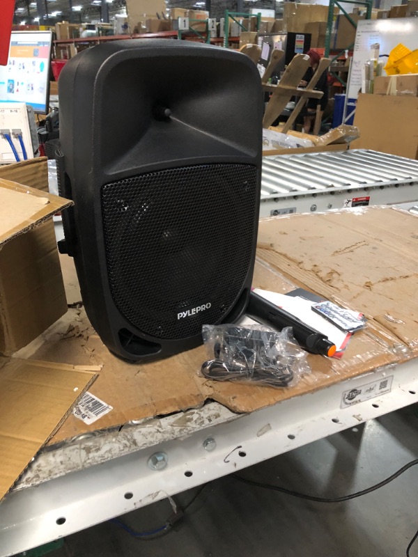 Photo 1 of Pyle 800W Portable Bluetooth PA Speaker - 8’’ Subwoofer, LED Battery Indicator Lights
