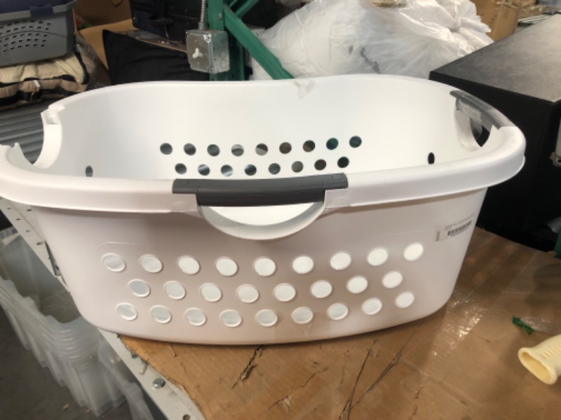 Photo 1 of * missing handle * please see all images * 
IRIS USA 1.3bu/48L Plastic Clothes Laundry Basket Hamper, White