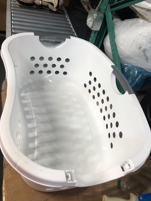 Photo 3 of * missing handle * please see all images * 
IRIS USA 1.3bu/48L Plastic Clothes Laundry Basket Hamper, White