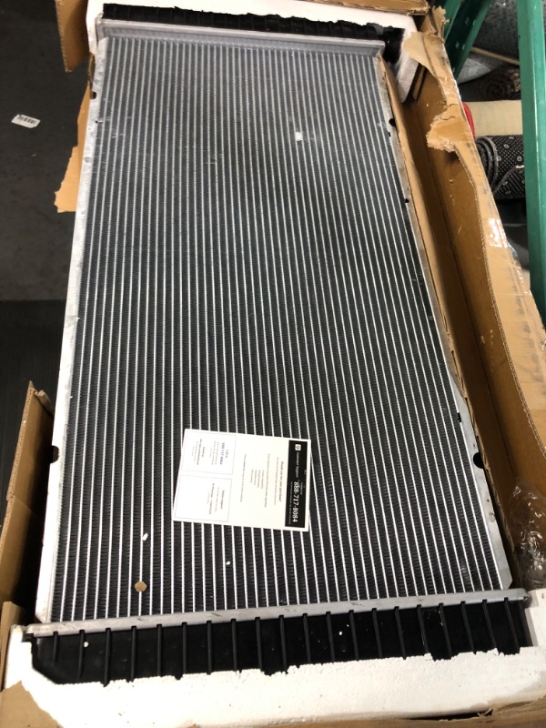 Photo 2 of DWVO Radiator Compatible with Chevy GMC Suburban Yukon Tahoe Pickup Escalade C1500 C2500 C3500 K1500 K2500 K3500 5.0L 5.7L V8 DWRD1018